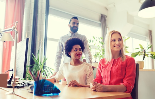 Employee Benefits Benchmarking: Competitive Packages in 2025
