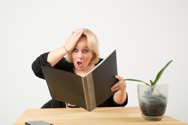 Decoding Employee Benefits Jargon: Your Clear & Simple Guide