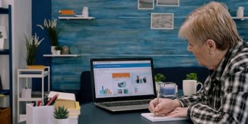 How to Choose the Right Health Insurance Plan During Open Enrollment 2025 - Cover Image