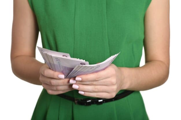 Itemizing vs. Standard Deduction: Choosing the Best Tax Strategy for 2024